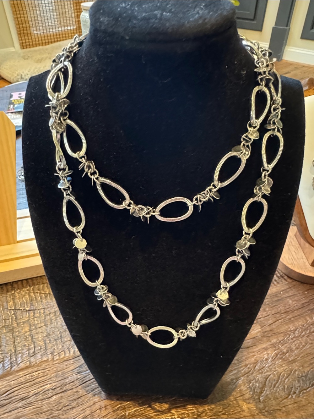 Vintage Lia Sophia Silver Link Floral Accent Women's Necklace